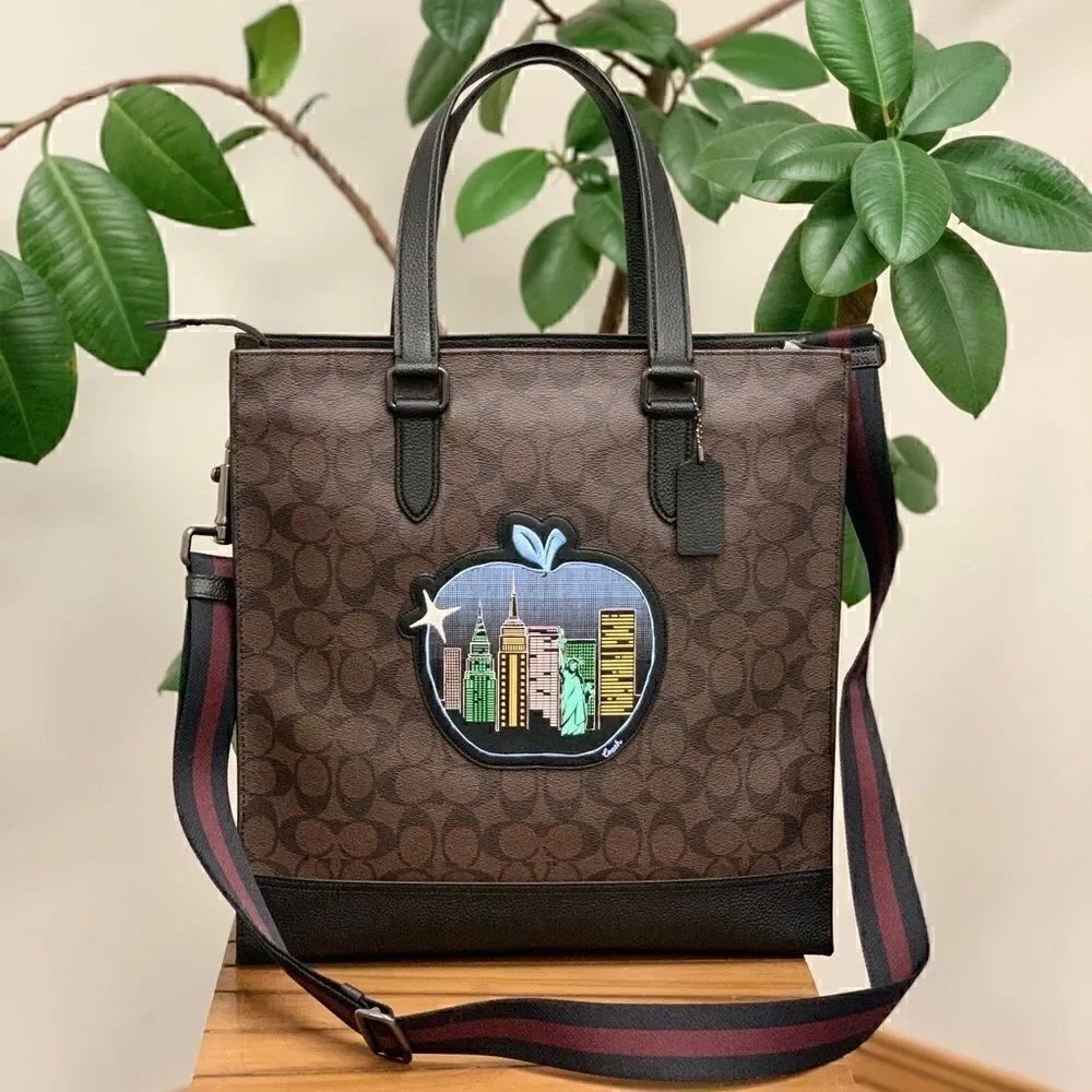 Coach Graham Structured Tote In Signature Canvas With Souvenir Patches